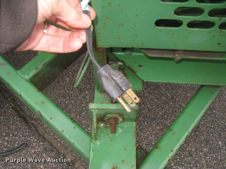 image for item L3935 2000 Bandit 250XP chipper