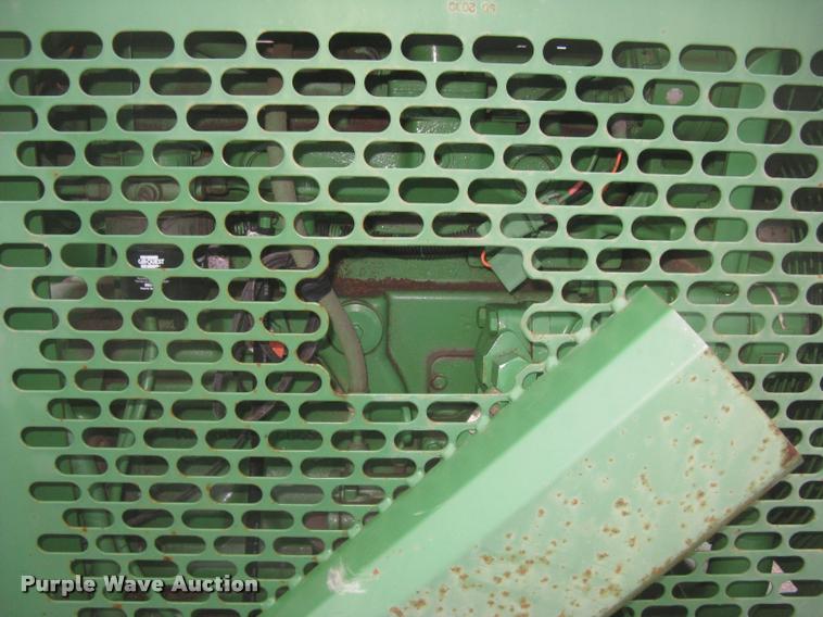 image for item L3935 2000 Bandit 250XP chipper