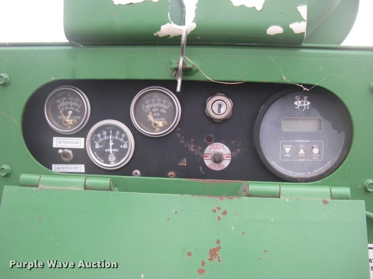 image for item L3935 2000 Bandit 250XP chipper