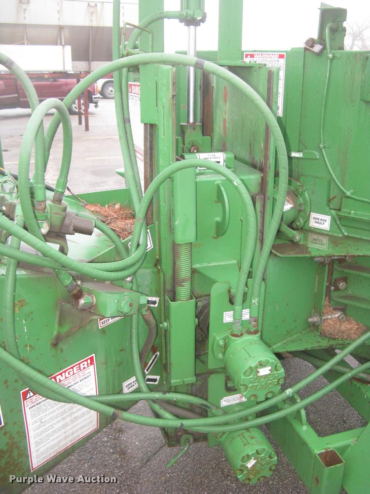 image for item L3935 2000 Bandit 250XP chipper