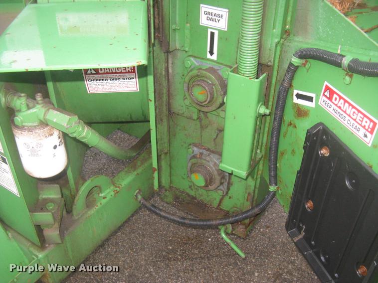 image for item L3935 2000 Bandit 250XP chipper