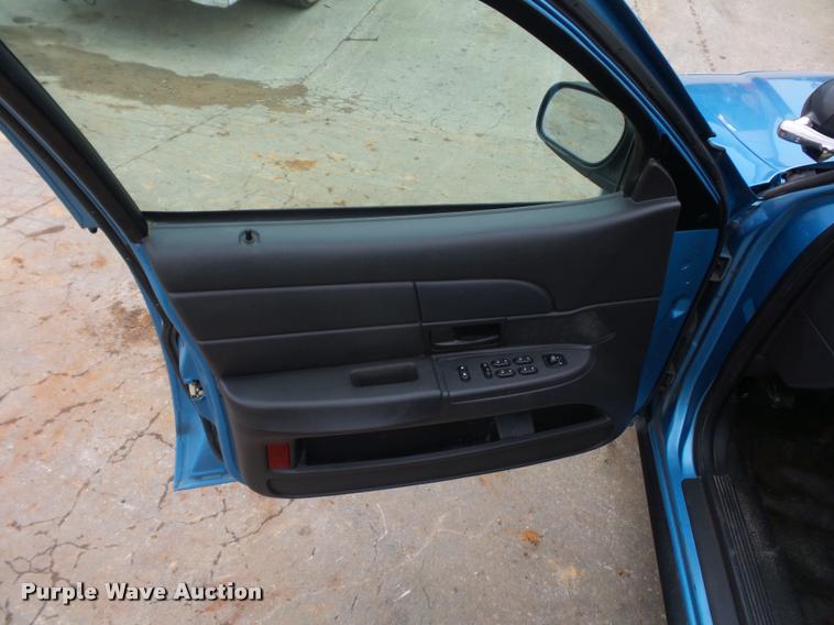 image for item L4502 2005 Ford Crown Victoria Police Interceptor