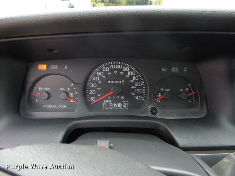 image for item L4502 2005 Ford Crown Victoria Police Interceptor