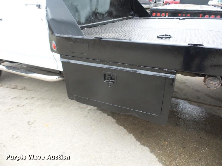 image for item L4504 1997 Ford F450 Super Duty flatbed truck