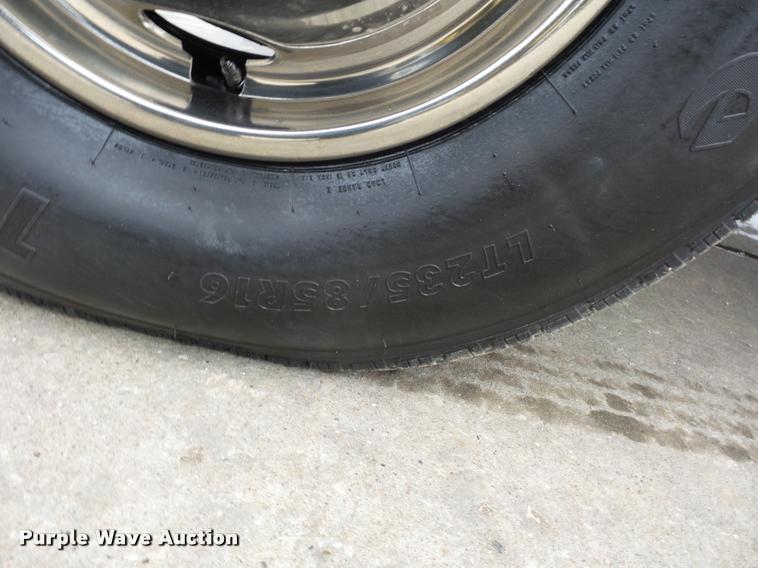 image for item L4504 1997 Ford F450 Super Duty flatbed truck