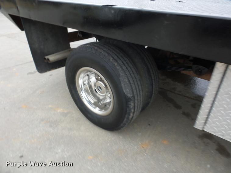 image for item L4504 1997 Ford F450 Super Duty flatbed truck