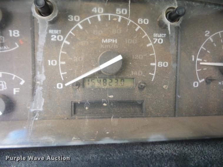 image for item L4504 1997 Ford F450 Super Duty flatbed truck