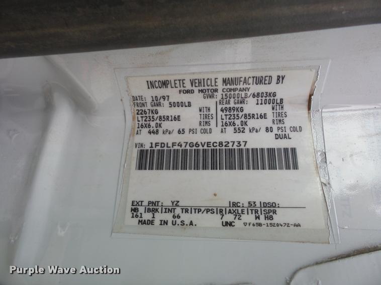 image for item L4504 1997 Ford F450 Super Duty flatbed truck