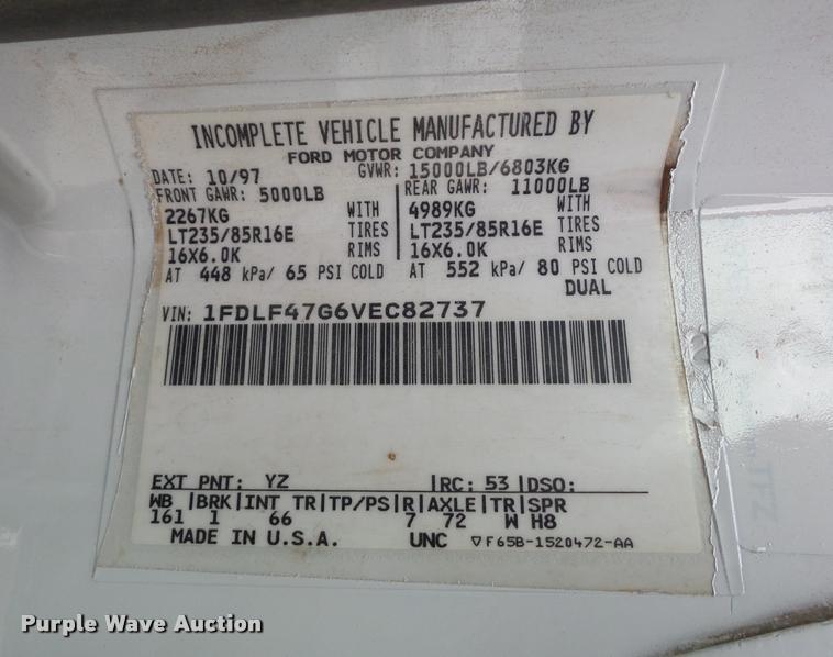 image for item L4504 1997 Ford F450 Super Duty flatbed truck