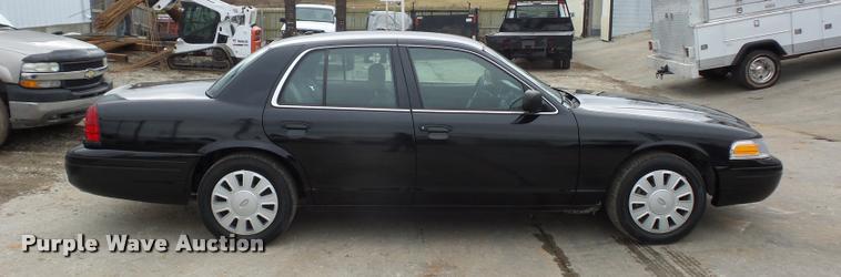 image for item L4505 2008 Ford Crown Victoria Police Interceptor