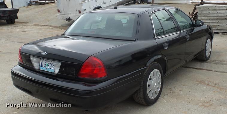image for item L4505 2008 Ford Crown Victoria Police Interceptor