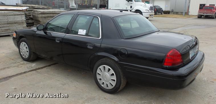 image for item L4505 2008 Ford Crown Victoria Police Interceptor