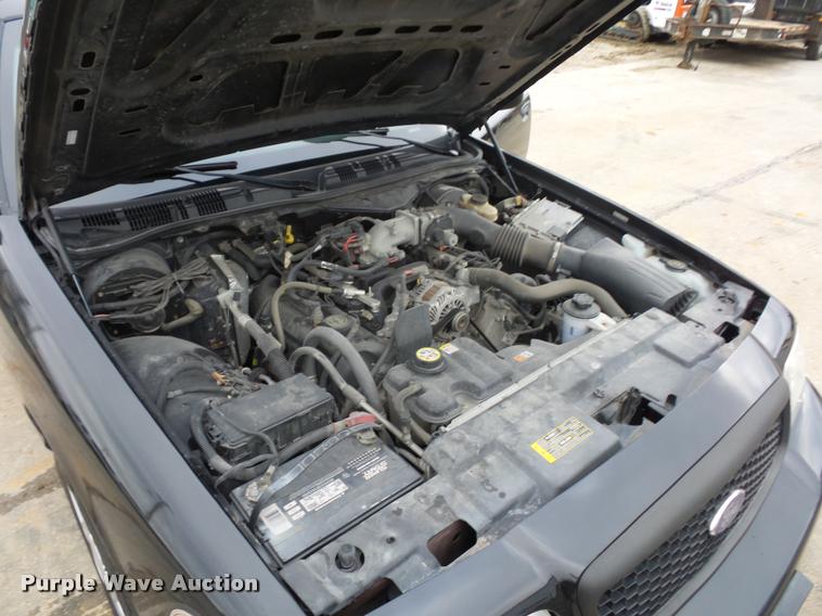 image for item L4505 2008 Ford Crown Victoria Police Interceptor