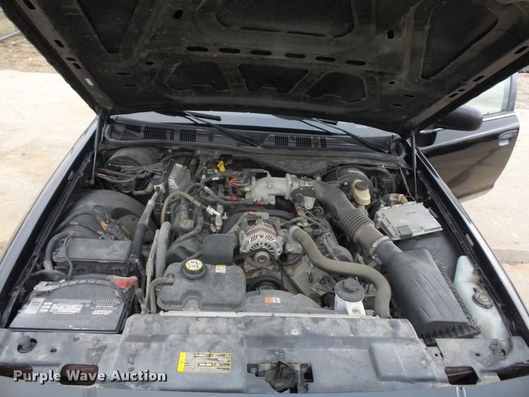 image for item L4505 2008 Ford Crown Victoria Police Interceptor