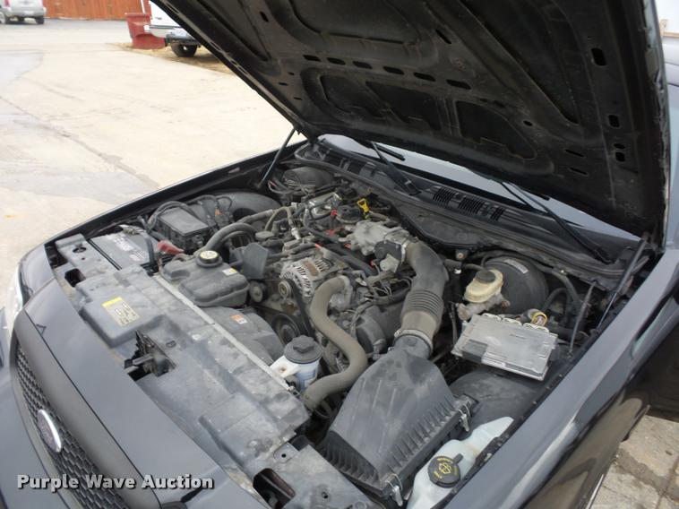 image for item L4505 2008 Ford Crown Victoria Police Interceptor