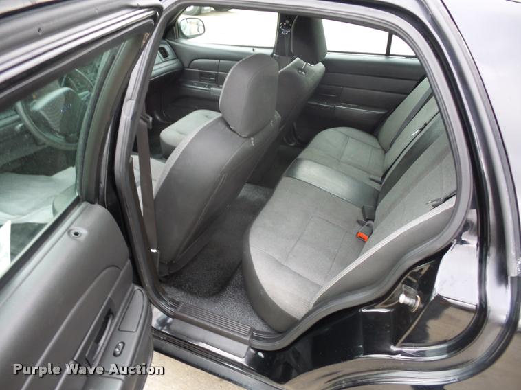 image for item L4505 2008 Ford Crown Victoria Police Interceptor