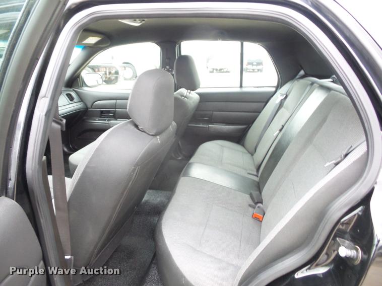 image for item L4505 2008 Ford Crown Victoria Police Interceptor