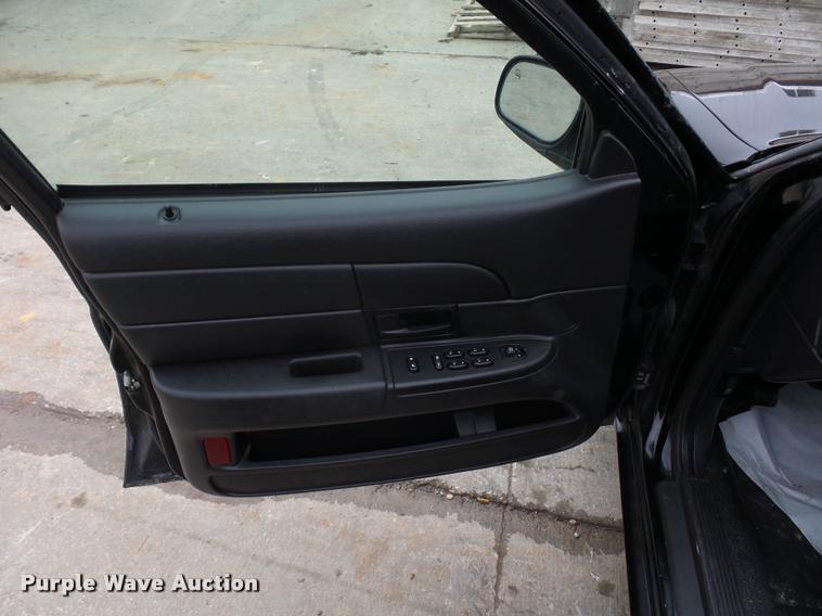 image for item L4505 2008 Ford Crown Victoria Police Interceptor