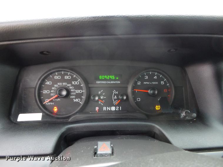 image for item L4505 2008 Ford Crown Victoria Police Interceptor