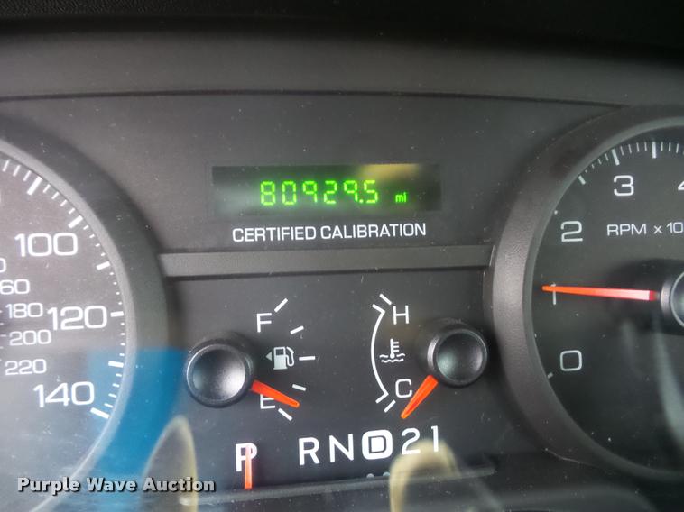 image for item L4505 2008 Ford Crown Victoria Police Interceptor