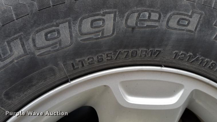 image for item L4509 2005 Ford F250 Super Duty pickup truck