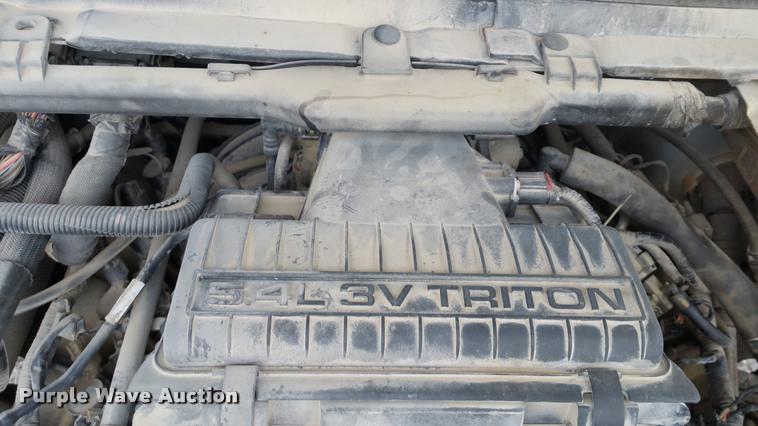 image for item L4509 2005 Ford F250 Super Duty pickup truck