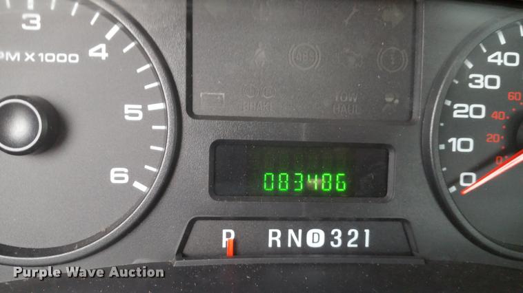 image for item L4509 2005 Ford F250 Super Duty pickup truck