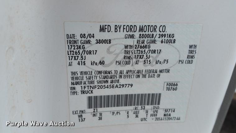 image for item L4509 2005 Ford F250 Super Duty pickup truck