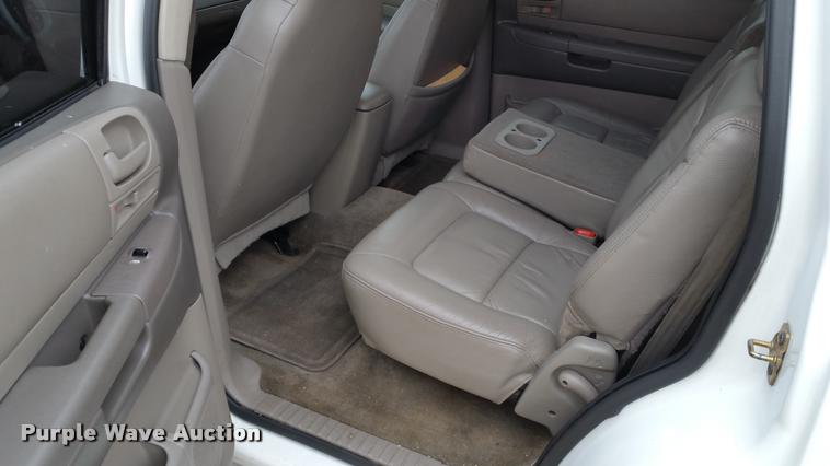 image for item L4510 2001 Dodge Durango SUV