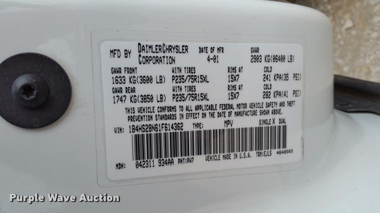 image for item L4510 2001 Dodge Durango SUV