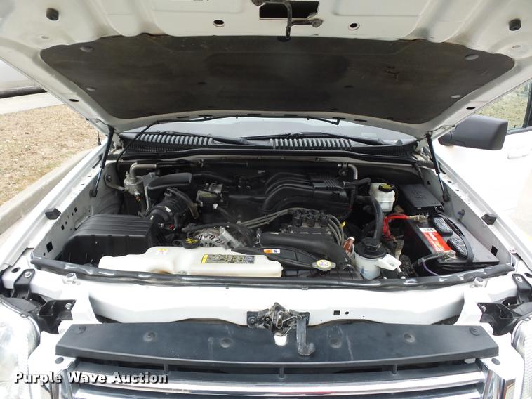 image for item L4511 2010 Ford Explorer SUV