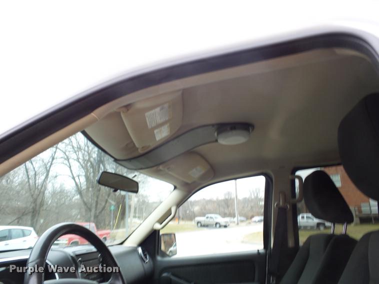 image for item L4511 2010 Ford Explorer SUV