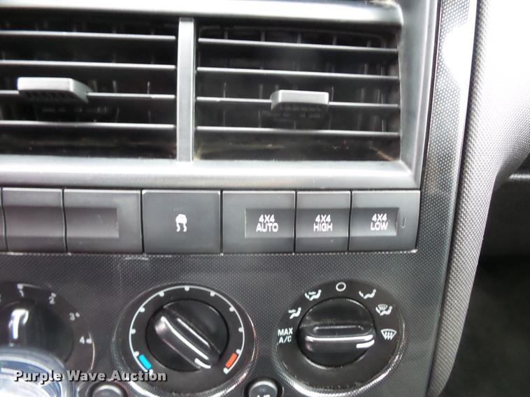 image for item L4511 2010 Ford Explorer SUV