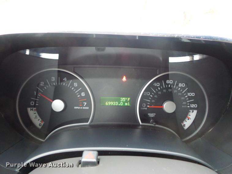 image for item L4511 2010 Ford Explorer SUV