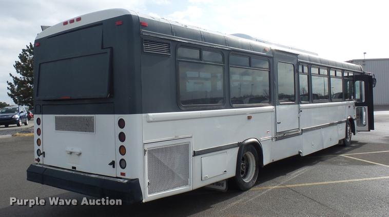 image for item L4669 2006 Blue Bird school bus