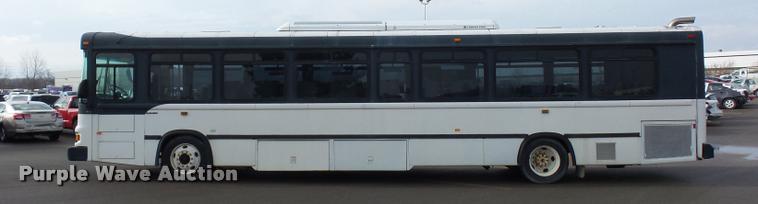 image for item L4669 2006 Blue Bird school bus