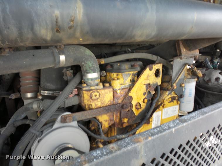 image for item L4669 2006 Blue Bird school bus