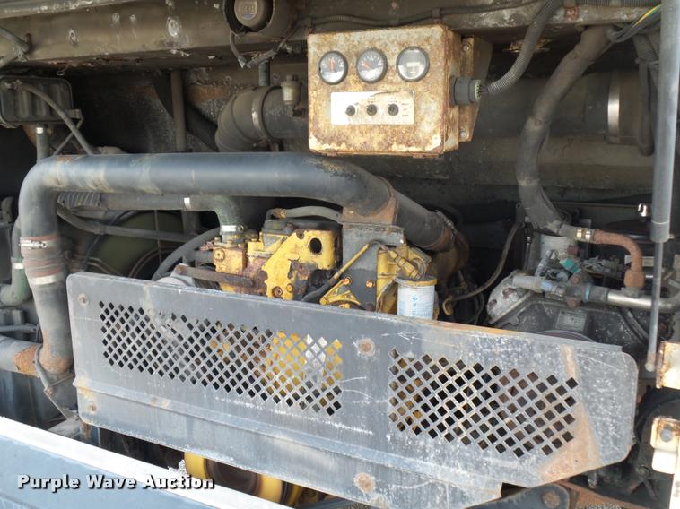 image for item L4669 2006 Blue Bird school bus