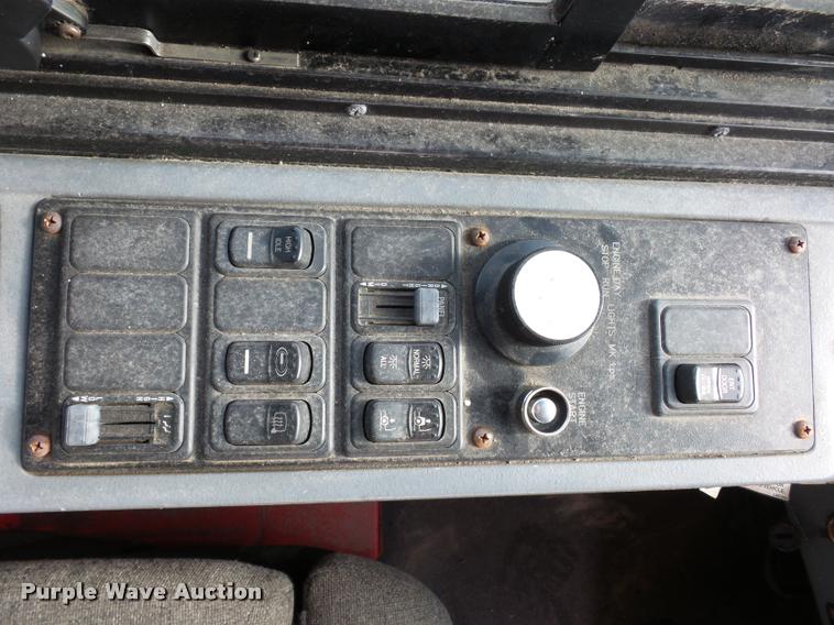 image for item L4669 2006 Blue Bird school bus