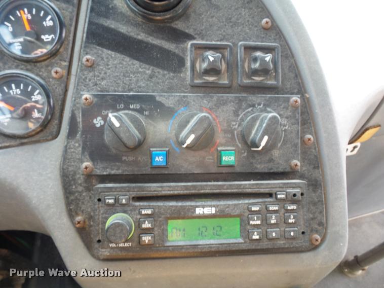 image for item L4669 2006 Blue Bird school bus