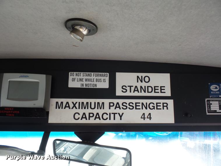 image for item L4669 2006 Blue Bird school bus