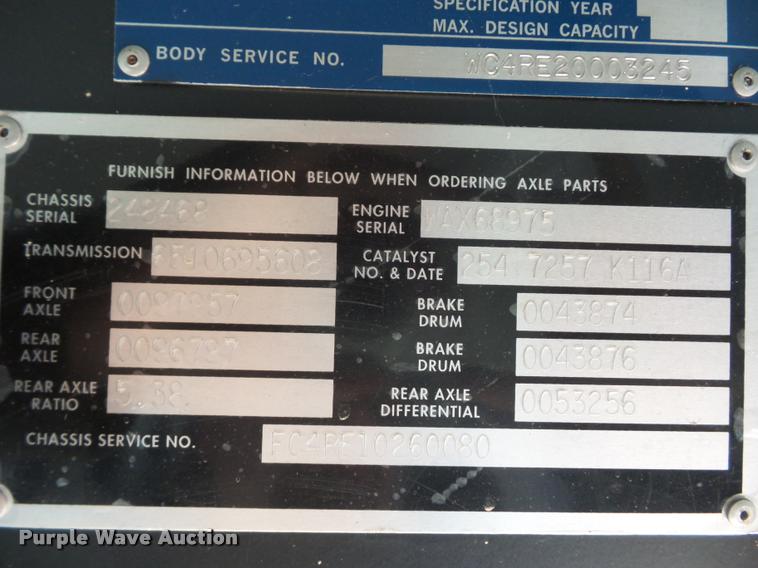 image for item L4669 2006 Blue Bird school bus