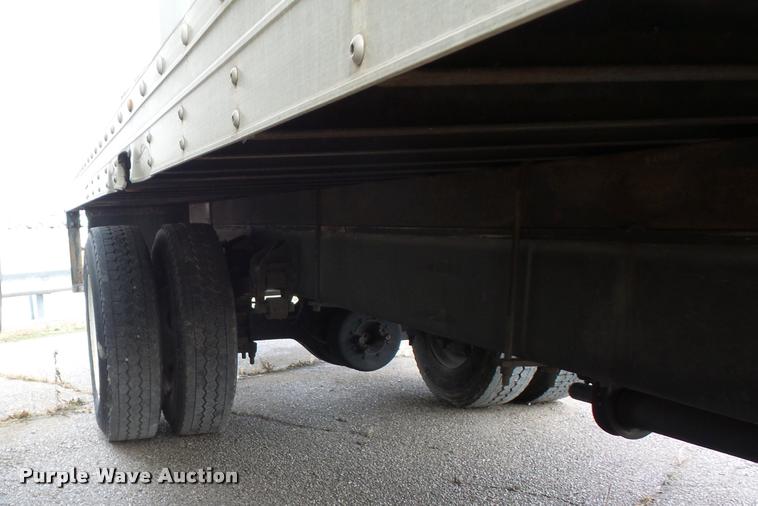 image for item L4671 2007 International 4200 box truck