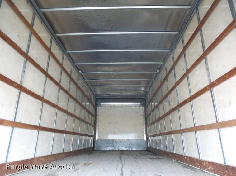 image for item L4671 2007 International 4200 box truck