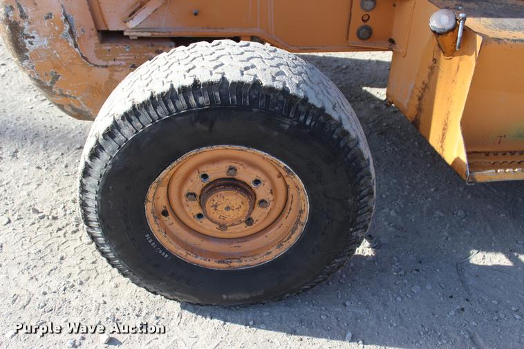 image for item L4953 Case 586G rough terrain forklift