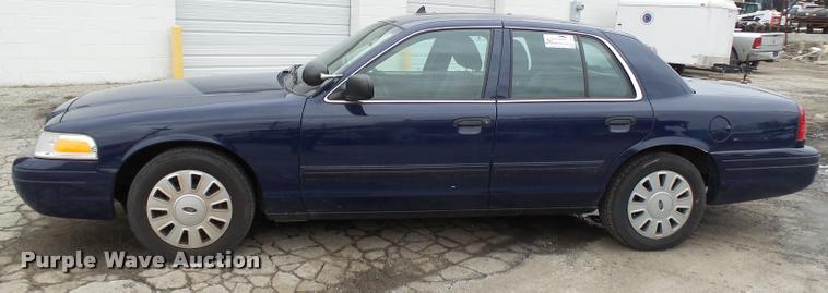 image for item L7220 2011 Ford Crown Victoria Police Interceptor