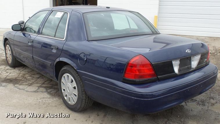 image for item L7220 2011 Ford Crown Victoria Police Interceptor