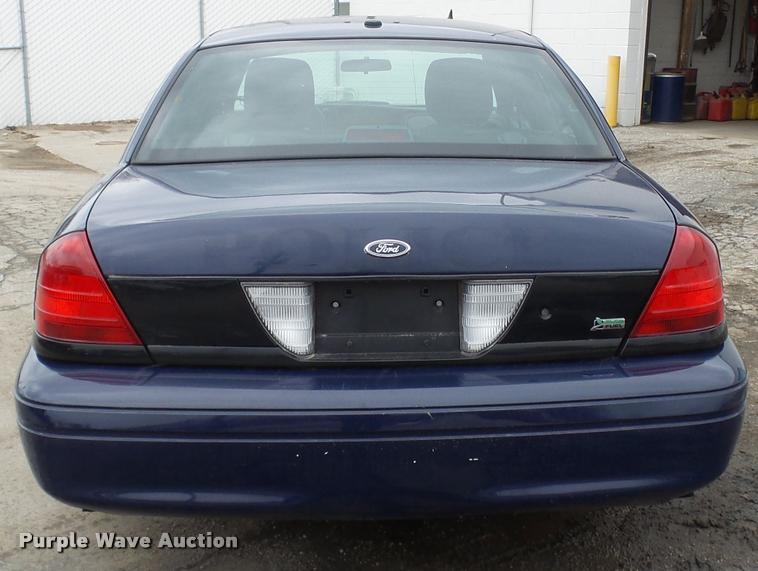 image for item L7220 2011 Ford Crown Victoria Police Interceptor
