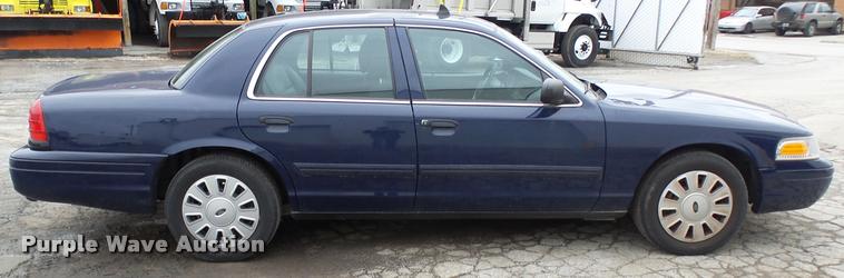 image for item L7220 2011 Ford Crown Victoria Police Interceptor