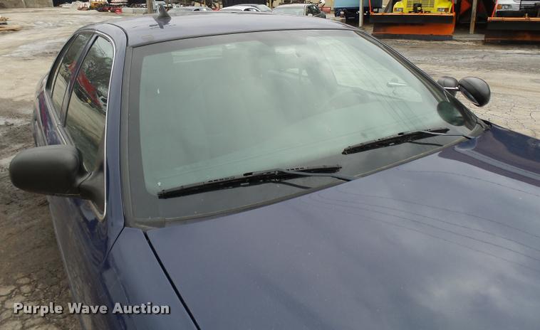 image for item L7220 2011 Ford Crown Victoria Police Interceptor